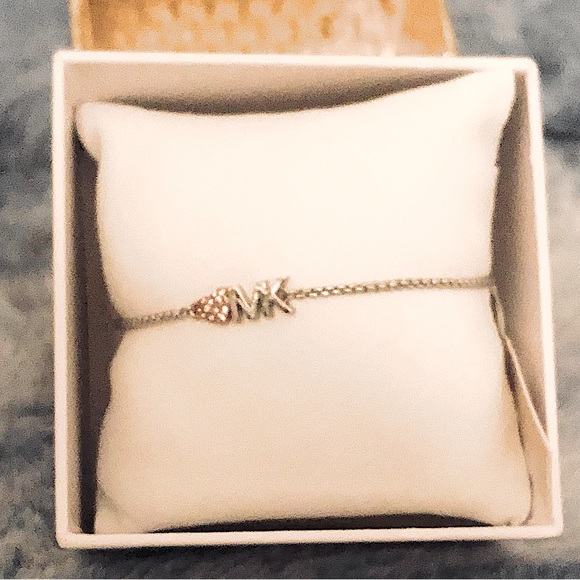 NIB Michael Kors Women's Two-Tone Brass Chain Bracelet - Picture 6 of 7